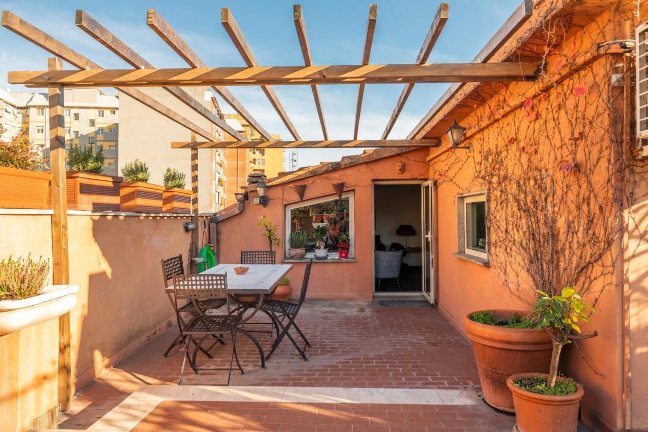 Bright And Comfy Terraced Apartment In Trastevere Roma Exterior foto