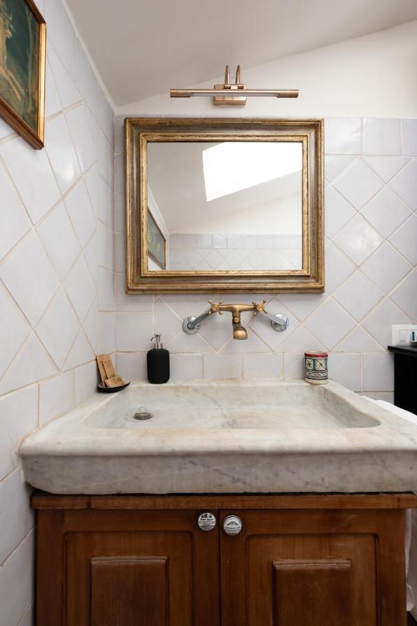 Bright And Comfy Terraced Apartment In Trastevere Roma Exterior foto