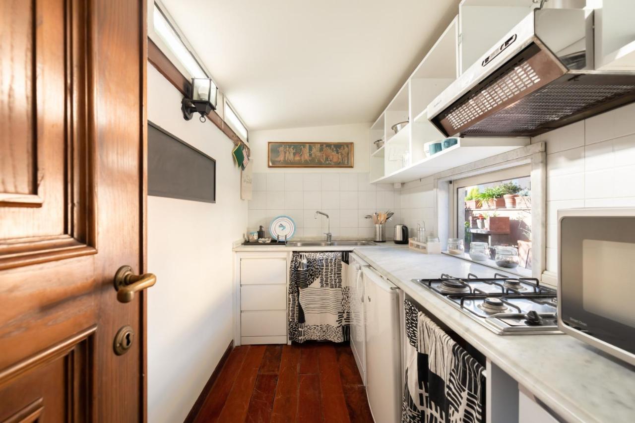 Bright And Comfy Terraced Apartment In Trastevere Roma Exterior foto